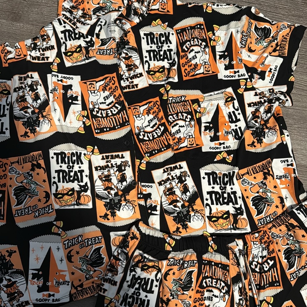 Halloween Themed Pajama Set - Picture 2 of 4